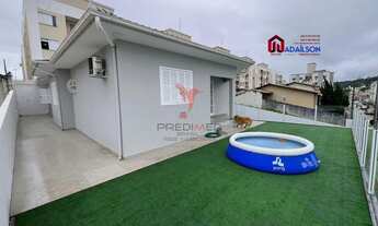 Imagem 4: CASA COM 3 QUARTOS E 2 SUÍTES À VENDA,200 M²P POR R$ 893.000 SÃO JOSE SC