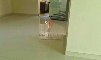 Imagem: CA-2406 - Moderna casa com piscina e três