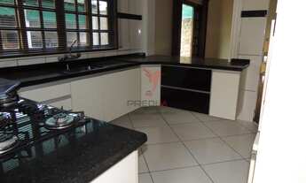 Imagem 3: 3 dormitórios, 1 suítes, 3 banheiro, 3 vagas na garagem, 335M² de Área Construída