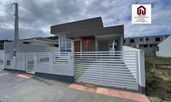 Imagem: Casa com 3 Quartos e 3 banheiros à Venda