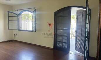 Imagem: 3 dormitórios, 2 banheiro, 3 vagas na garagem