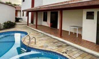 Imagem: 4 dormitórios, 2 suíte, 5 banheiro, 3