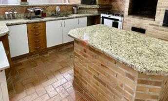 Imagem 6: 4 dormitórios, 2 suíte, 5 banheiro, 3 vagas na garagem