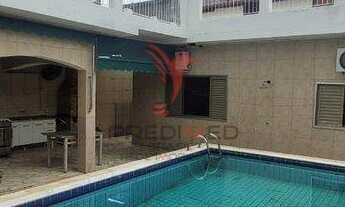 Imagem: 3 dormitórios, 1 suítes, 3 banheiro, 2