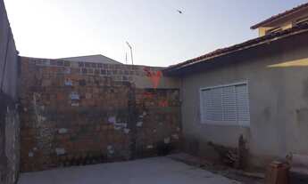 Imagem 4: 2 dormitórios, 1 banheiros, 1 vaga na garagem