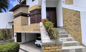 Imagem: Linda casa com Jardim, 4 quartos, sendo