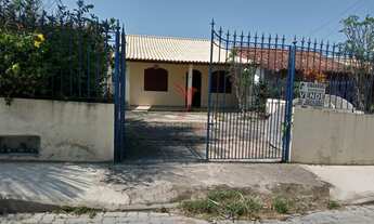 Imagem 4: Excelente casa no centro de Iguaba por R$ 250.000 Aceita Financiamento