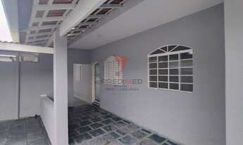 Imagem: 3 dormitórios, 2 banheiro, 2 vagas na garagem