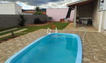 Imagem: Vendo Terreno de 300 m² com Piscina em