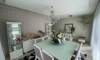 Imagem 7: Alto Padrão para Venda em Arapiraca, São Luiz, 3 dormitórios, 3 suítes, 5 banheiros, 4 vag