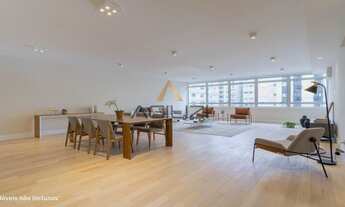 Imagem 2: 231m² com 3 quartos sendo 2 suítes + 2 vagas - Reformado