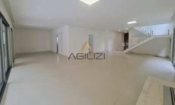 Imagem 2: Casa de Condomínio com 4 Quartos e 5 banheiros