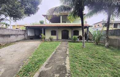 Imagem 2: Casa para Venda em Saquarema, Itaúna, 5 dormitórios, 4 suítes, 2 banheiros, 4 vagas