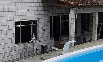 Imagem 2: Casa para Venda em Saquarema, Boqueirão, 7 dormitórios, 1 suíte, 2 banheiros, 2 vagas