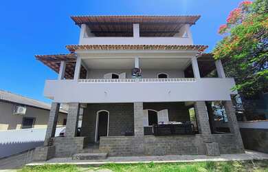 Imagem 2: Casa para Venda em Saquarema, Boqueirão, 5 dormitórios, 3 suítes, 4 banheiros, 2 vagas