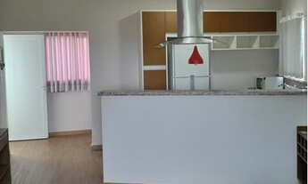 Imagem: Prédio com salões, kitnet, apto e edicula