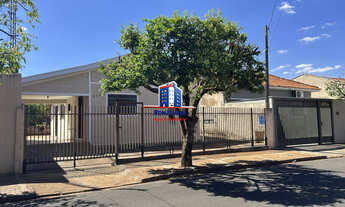 Imagem: Casa térrea com quintal no Eldorado 