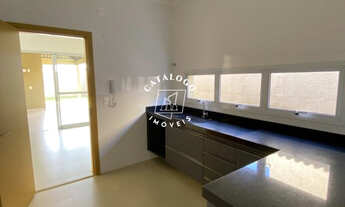 Imagem 4: Casa a Venda no bairro Centro - Cravinhos, SP