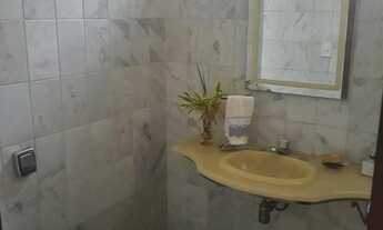 Imagem 2: Casa Residencial ou Comercial com Edícula, Piscina e Área Gourmet