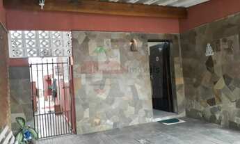 Imagem 2: Casa Central com Piscina