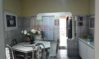 Imagem 6: Casa Central com Piscina