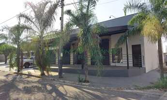 Imagem 2: Sala térrea com vitrine para locação, esquina com R. Jaguaré