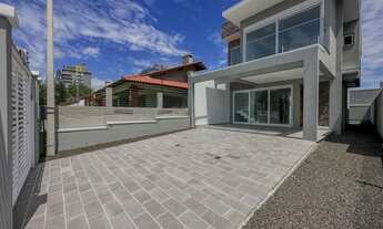 Imagem 2: Casa a Venda no bairro Zona Nova - Capão da Canoa, RS