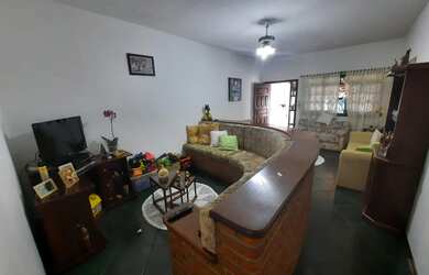 Imagem 2: Casa para Venda em Itu, Jardim das Rosas, 3 dormitórios, 1 suíte, 2 banheiros, 2 vagas