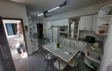 Imagem 6: Casa para Venda em Itu, Jardim das Rosas, 3 dormitórios, 1 suíte, 2 banheiros, 2 vagas