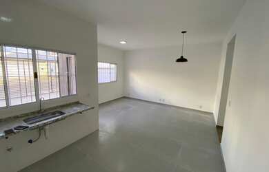 Imagem 6: Casa para Venda em Salto, ..., 2 dormitórios, 2 suítes, 1 banheiro, 2 vagas