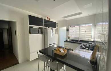 Imagem 4: Casa para Venda em Itu, Parque América, 2 dormitórios, 1 banheiro, 2 vagas