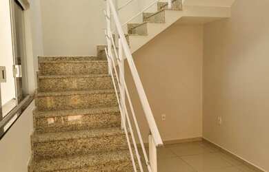 Imagem 3: Casa para Venda em Salto, Jardim Santa Marta III, 2 dormitórios, 2 suítes, 2 banheiros, 2