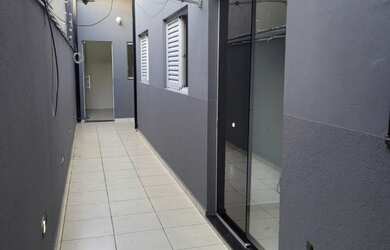 Imagem 2: Casa para Venda em Salto, Jardim Santa Marta III, 2 dormitórios, 2 suítes, 2 banheiros, 2