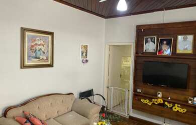 Imagem 2: Casa para Venda em Itu, Centro, 4 dormitórios, 2 banheiros