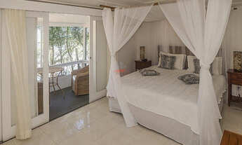 Imagem 2: Hotel à Venda em Búzios: 43 Suítes, Heliponto e Píer