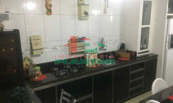 Imagem 2: Casa Magalhães, 5 dormitórios, 2 banheiro, 2 vagas na garagem, 151M² de Área Construída, 4