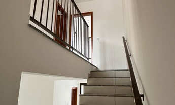 Imagem 4: Sobrado Bairro Areias em São José/SC. 1 Suíte/ 2 Demi suíte