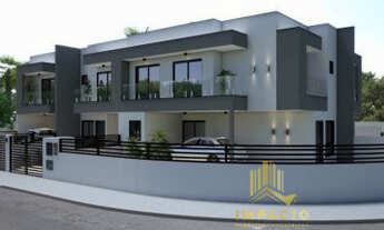 Imagem 4: Sobrados em São Jose/SC. A VENDA