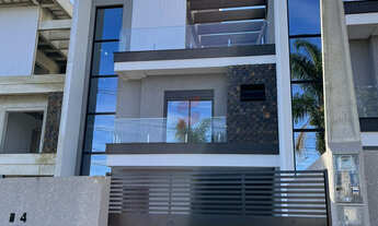 Imagem: SOBRADO TRIPLEX com 3 dormitórios à venda