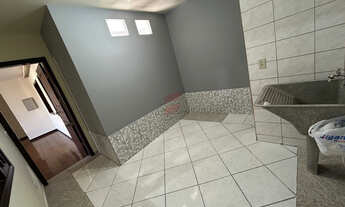 Imagem 4: CASA com 4 dormitórios à venda no bairro Centro - PINHAIS / PR