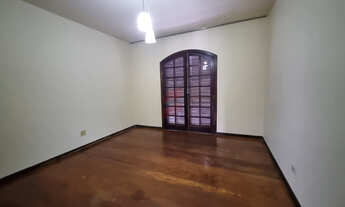 Imagem 7: SOBRADO com 4 dormitórios à venda no bairro Centro - PINHAIS / PR