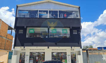 Imagem 2: Prédio comercial à locação em Cotia com terrenos extras