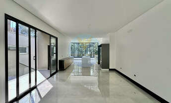 Imagem 7: Casa nova e moderna na Granja Viana  Alto padrão