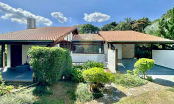 Imagem: Casa contemporânea com salão multiuso