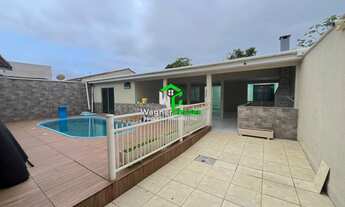 Imagem: Casa com piscina à venda em Pontal do Paraná