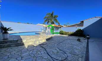 Imagem: Casa com piscina à venda em Pontal do Paraná