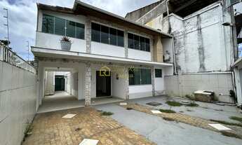 Imagem 2: Casa para Locação em Rio das Ostras, Costazul, 5 dormitórios, 3 suítes, 4 banheiros, 4 vag