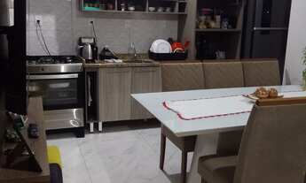 Imagem: Terreno com 2 Sobrados, meio lote, com suíte