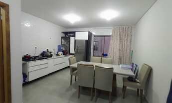 Imagem 5: Terreno com 2 Sobrados, meio lote, com suíte