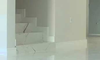 Imagem 3: Sobrado a venda em Camboriú, bairro São Francisco, 3 suítes